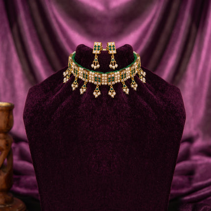 8 stone Emerald Chinchapeti