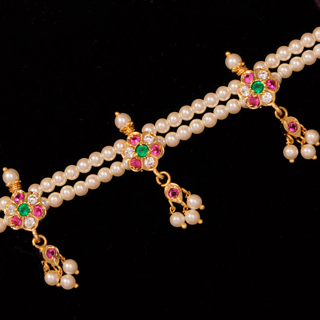 Elegance Choker ( 3 Petals)