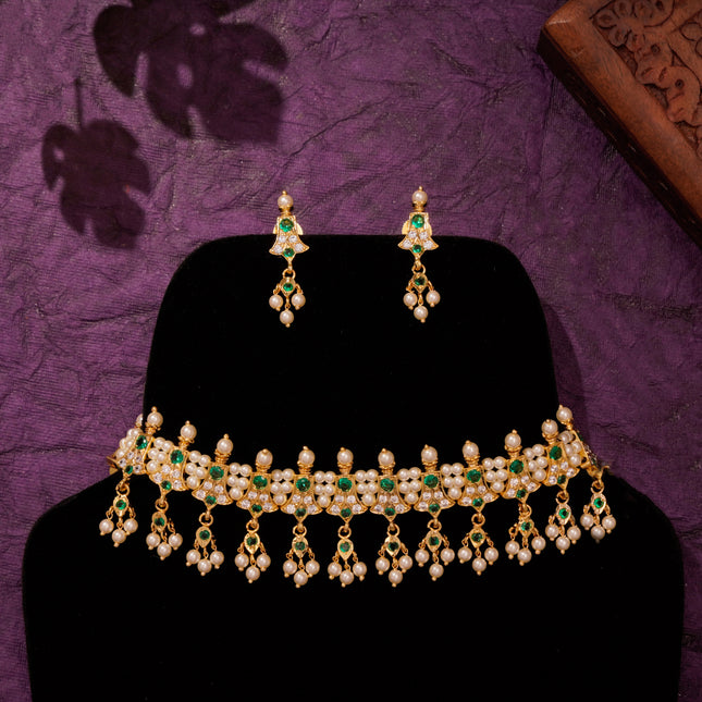Pure Grace Choker (19 Petals)