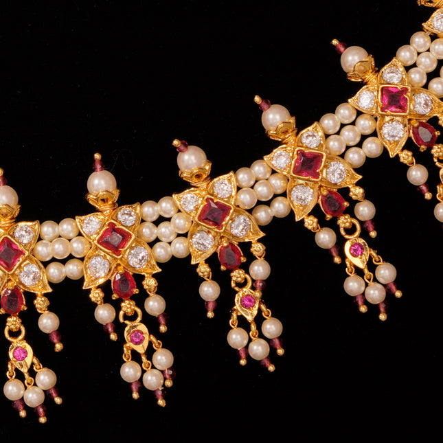Starry Petal Choker
