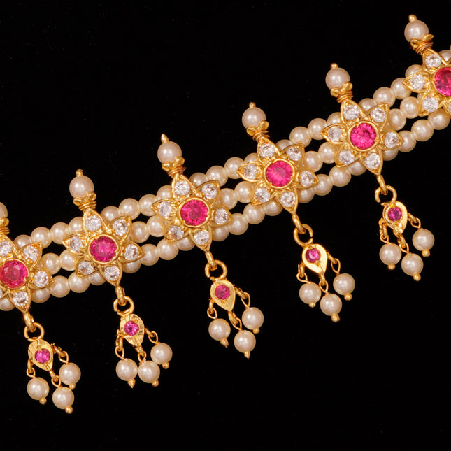 Blooming Elegance Choker ( 7 Petals)