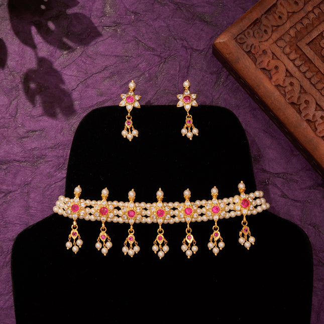 Blooming Elegance Choker ( 7 Petals)