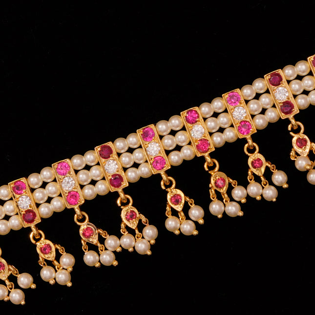 Elegant Petal Choker (19 Petals)