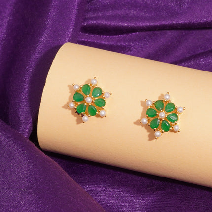 Handcrafted Emrald Moti Ear Tops