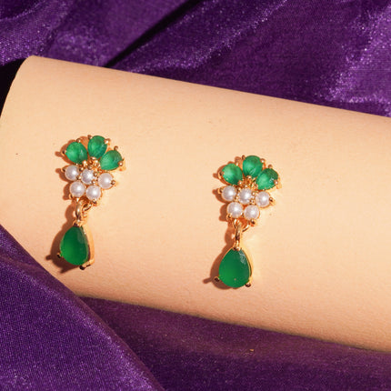 Handcrafted Embeald Moti Ear Tops