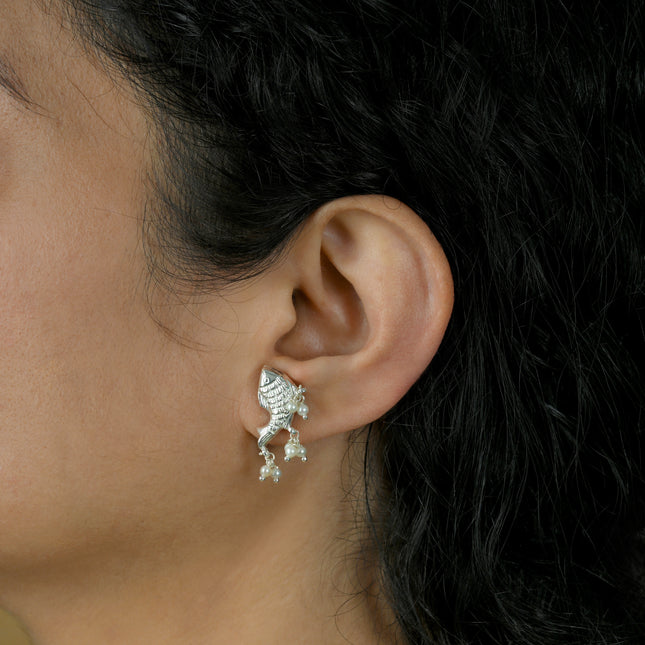 Matsya Pearl Tassel 92.5 Silver Stud Earrings