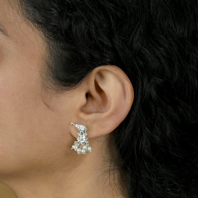 Aairawat Pearl (92.5 Silver Stud Earrings)
