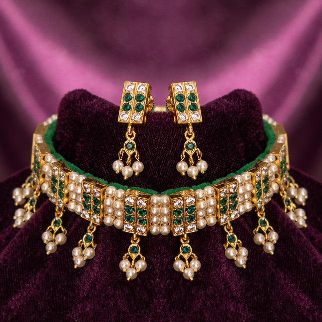 8 stone Emerald Chinchapeti