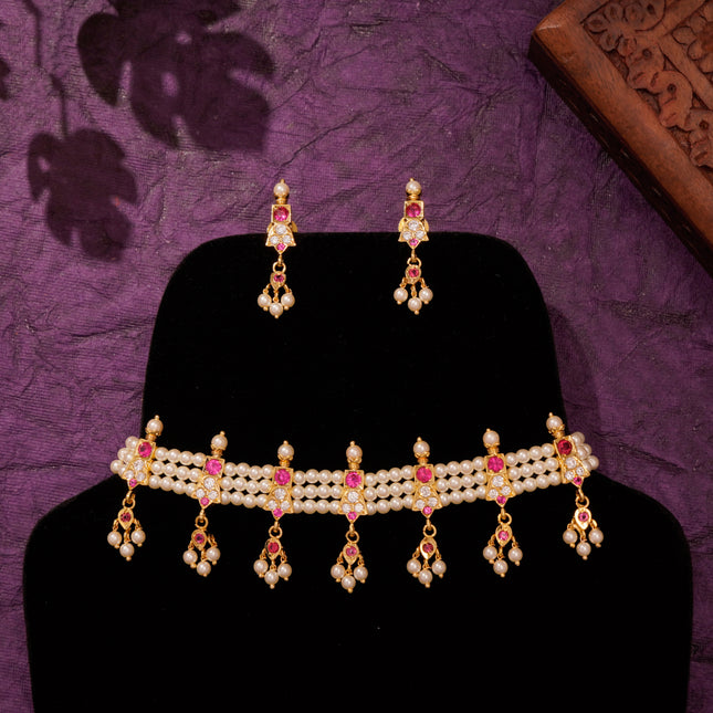 Royal Petal Choker ( 7 Petals)