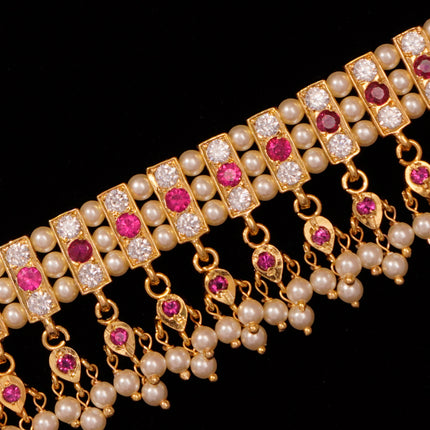 Choker Set with pearls ( 23 Petals)