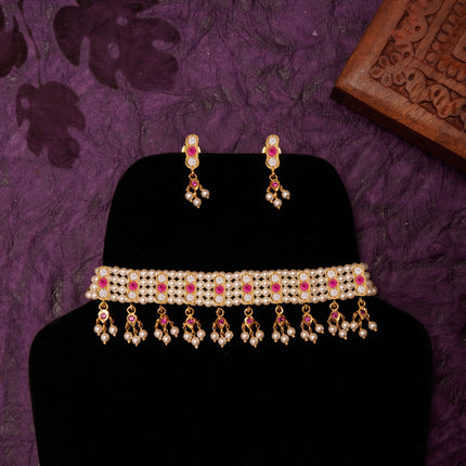 Radiant Orbit Choker (19 Petals)