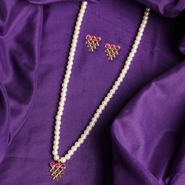 Golden Glint Necklace