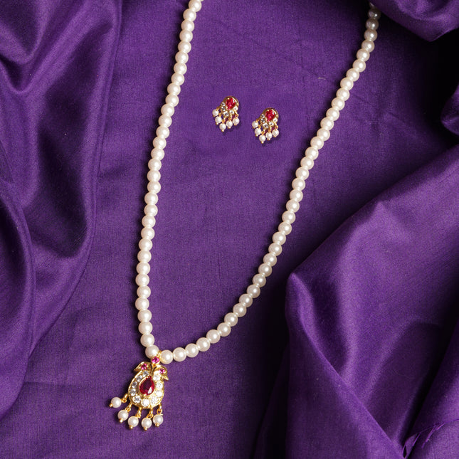 Festive Charm Pendant Set