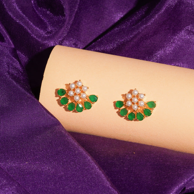 Handcrafted Embeald Moti Ear Tops