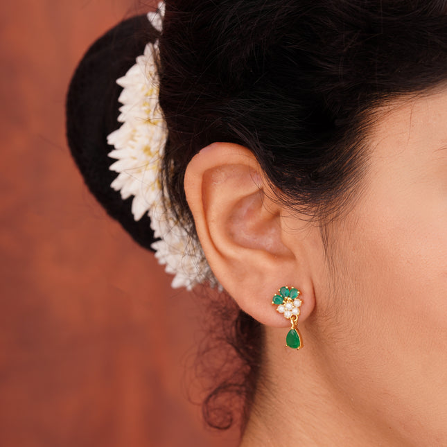 Handcrafted Embeald Moti Ear Tops