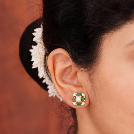 Handcrafted Embeald Moti Ear Tops