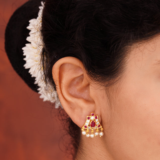 Lustrous Crown Studs Tops